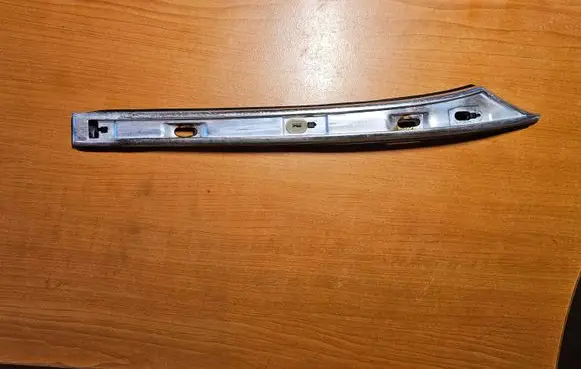 Mercedes-Benz 200 300 W123 Fuel tank cap trim 1236902780