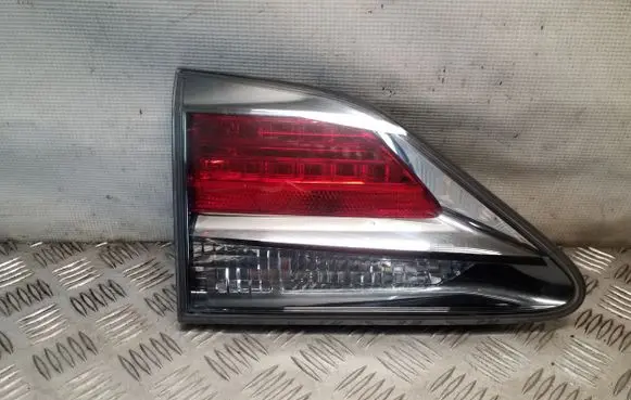 Lexus RX 450H Tailgate rear/tail lights