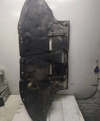 Engine splash shield/under tray