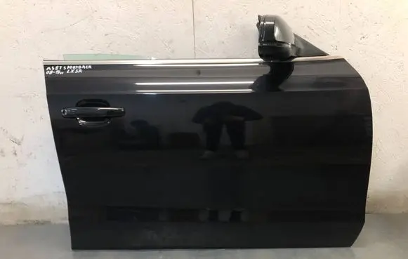 Audi A5 Sportback 8TA Front door A58T