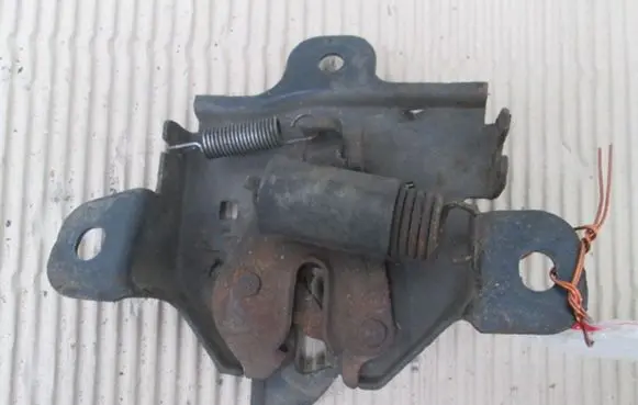 Hyundai Atos Prime Engine bonnet/hood lock/catch