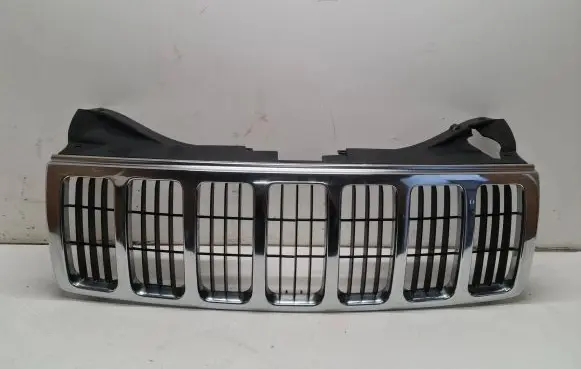 Jeep Grand Cherokee (WK) Front grill 82209206