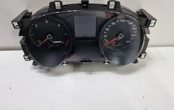 Volkswagen PASSAT B8 Speedometer (instrument cluster) 3G0920741A