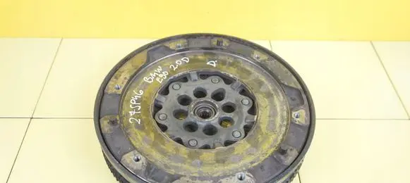 BMW 3 E90 E91 Dual mass flywheel N47D20C