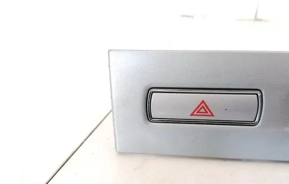 Ford Mondeo Mk III Hazard light switch 4S7T13A350AB