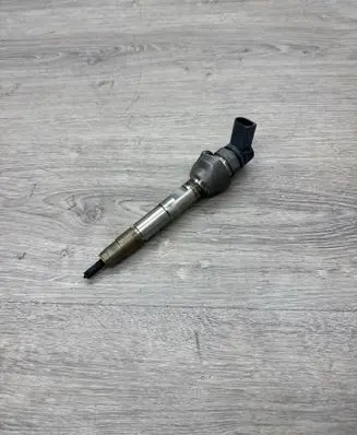 BMW 3 F30 F35 F31 Fuel injector 8514148 0445110743