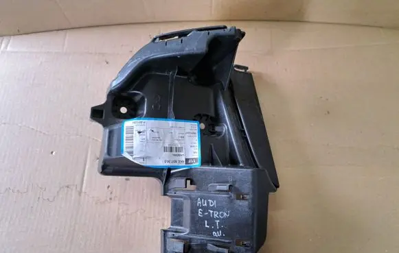 Audi Q8 e-tron Rear bumper mounting bracket 4KE807365