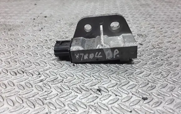 Nissan X-Trail T30 Airbag deployment crash/impact sensor FACN004