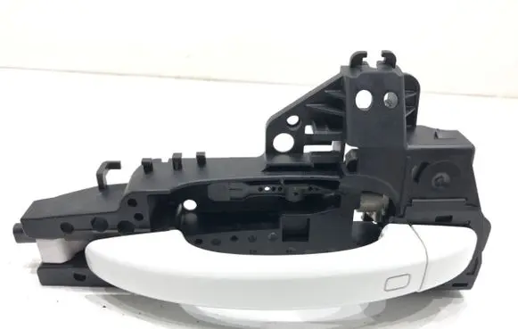 Rear door exterior handle