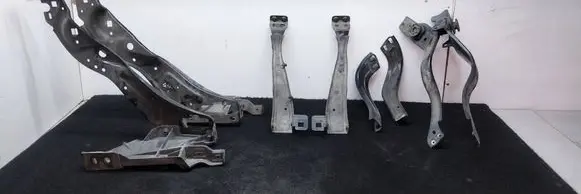 Mercedes-Benz E W212 Headlight/headlamp mounting bracket PP212620028 A2126200185 PP212620030
