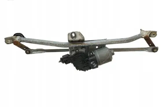 Volkswagen PASSAT B5.5 Front wiper linkage and motor 8D1955605B