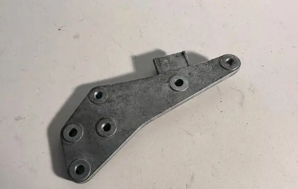 BMW 5 F10 F11 Engine mounting bracket 7600672