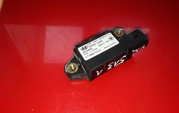 Hyundai Trajet Airbag deployment crash/impact sensor 959203A601 87H00072334 30010110