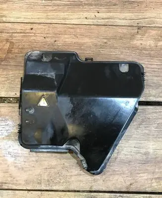 BMW X6 E71 Fuse box cover 7555102 10055913