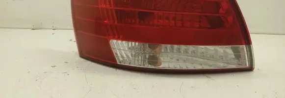 Hyundai Sonata Rear/tail lights 924013K0