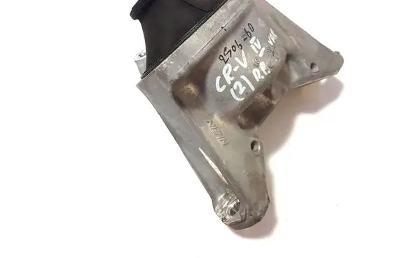 Honda CR-V Engine mount bracket 50820T1TE01