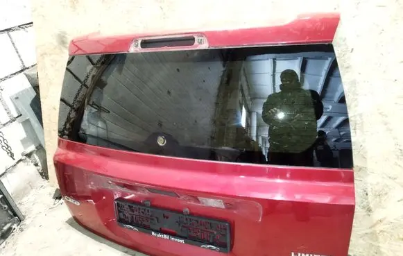 Jeep Patriot Tailgate/trunk/boot lid