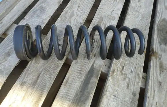 BMW 1 E81 E87 Rear coil spring
