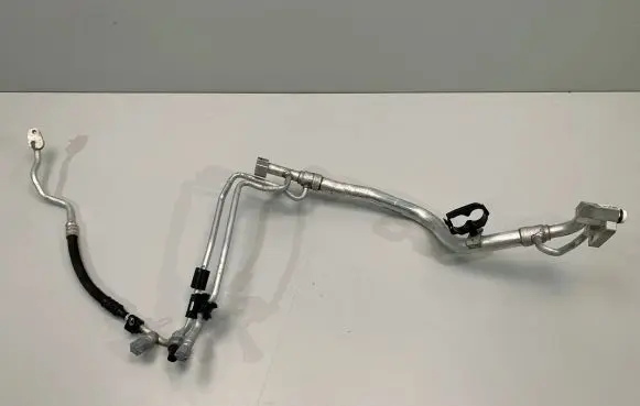 BMW 2 F22 F23 Air conditioning (A/C) pipe/hose 9337126