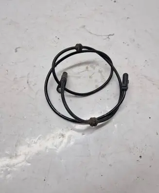 Mercedes-Benz C W204 ABS rear brake sensor A2045400317