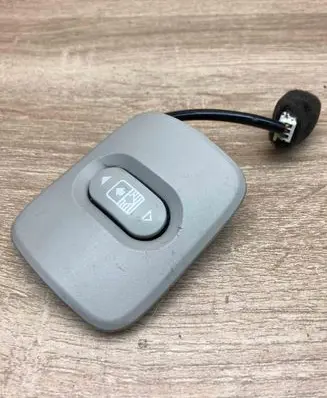 Nissan Qashqai Sunroof switch 7913A
