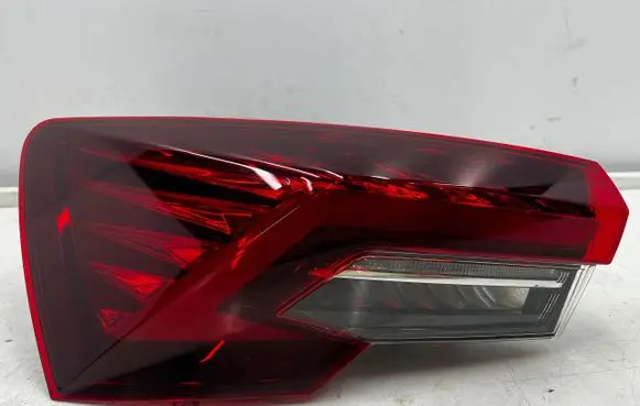 Skoda Octavia Mk4 Rear/tail lights 5E3945207B