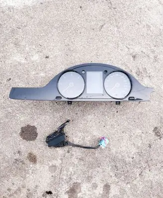 Volkswagen PASSAT B7 Speedometer (instrument cluster) A2C53219792 3219792
