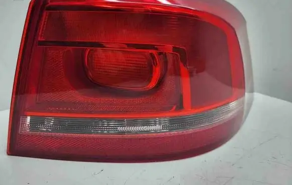 Volkswagen PASSAT B6 Rear/tail lights 3AE945096F 90004874