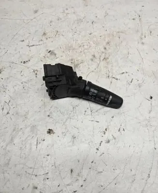 Nissan Terrano Wiper control stalk 25260AV770