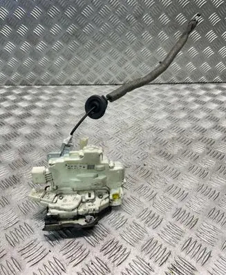 Audi A6 S6 C7 4G Front door lock 4G1837015