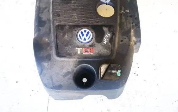 Volkswagen Golf IV Engine cover (trim) 038103925