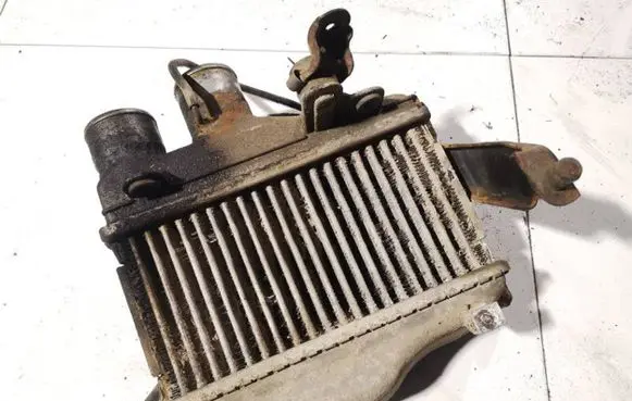 Toyota Avensis T220 Intercooler radiator