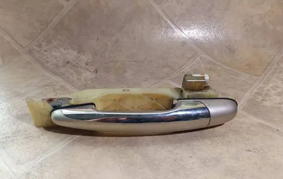 KIA Opirus Rear door exterior handle 2310