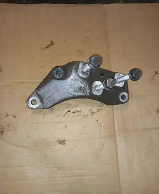 Seat Altea XL Gearbox mounting bracket 1k0199117