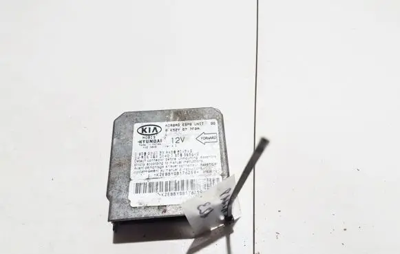 KIA Carnival Airbag control unit/module 0K52Y677F0A 27030110