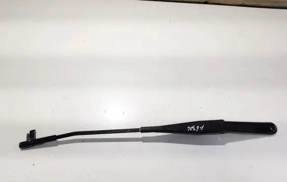 Ford Focus Front wiper blade arm 4m5117526ac
