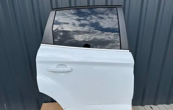 Ford Kuga I Rear door 