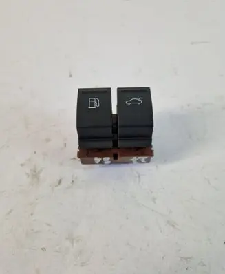Volkswagen PASSAT B6 Fuel tank opening switch 3C0959903B
