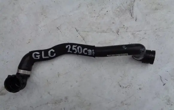 Mercedes-Benz GLC X253 C253 Engine coolant pipe/hose A2135017400