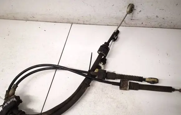 Renault Laguna III Gear shift cable linkage 8200930211