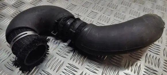 Intercooler hose/pipe