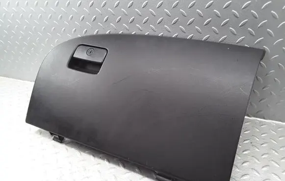 Mitsubishi Outlander Glove box 8006A022
