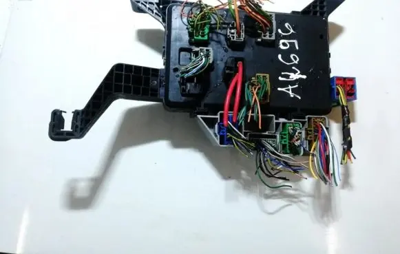 Ford Mondeo Mk III Fuse box set 1s7t14a073ae