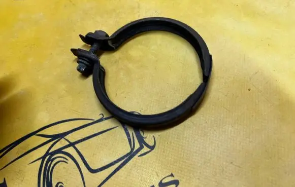 BMW M5 F90 Turbo system vacuum part 8064568 11658064568