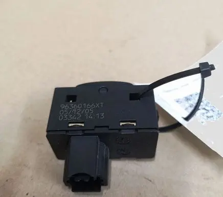 Peugeot 407 Electric window control switch 96360166XT