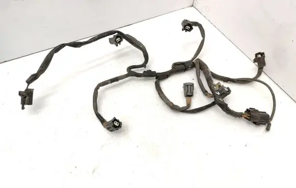 Mazda 929 Fuel injector wires 