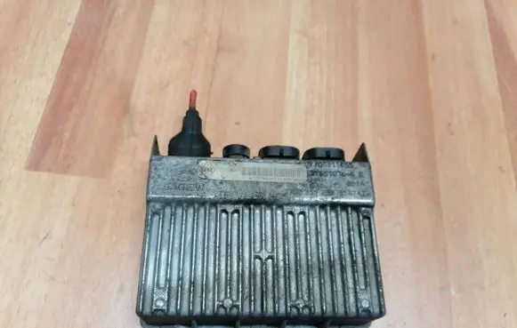 Mercedes-Benz Sprinter W901 W902 W903 W904 Other control units/modules 7700311655