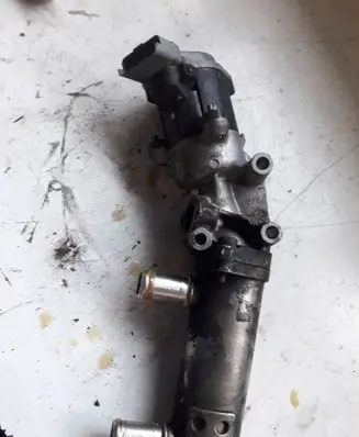 Peugeot 607 EGR valve