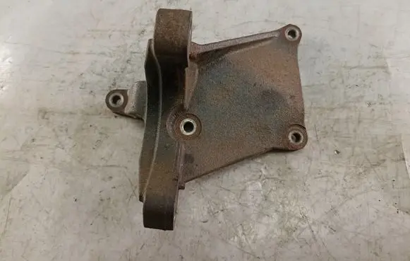 Mitsubishi Grandis Driveshaft support bearing bracket 6517