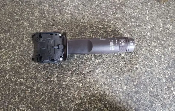 Buick Encore I Wiper control stalk 95940387